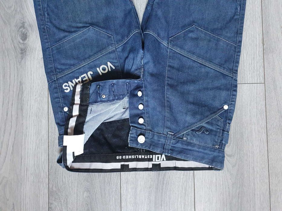 Blugi barbati VOI JEANS "Mayweather" - Marime W32 L34 (Talie 85 cm)