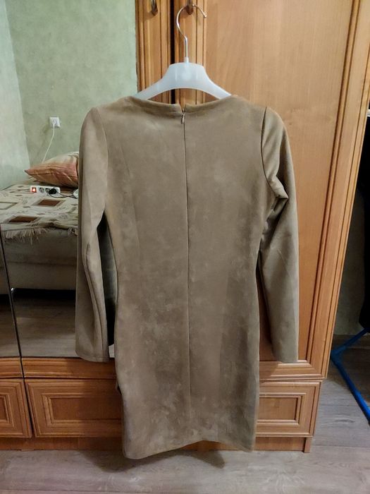 Продам женское платье,размер 44