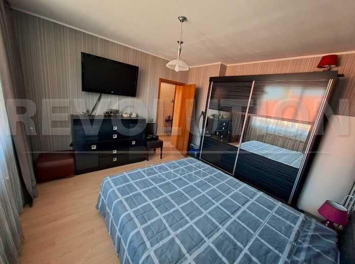 Продава се Къща в Дупница - 248 кв.м за 718 €/кв.м - Снимка #6