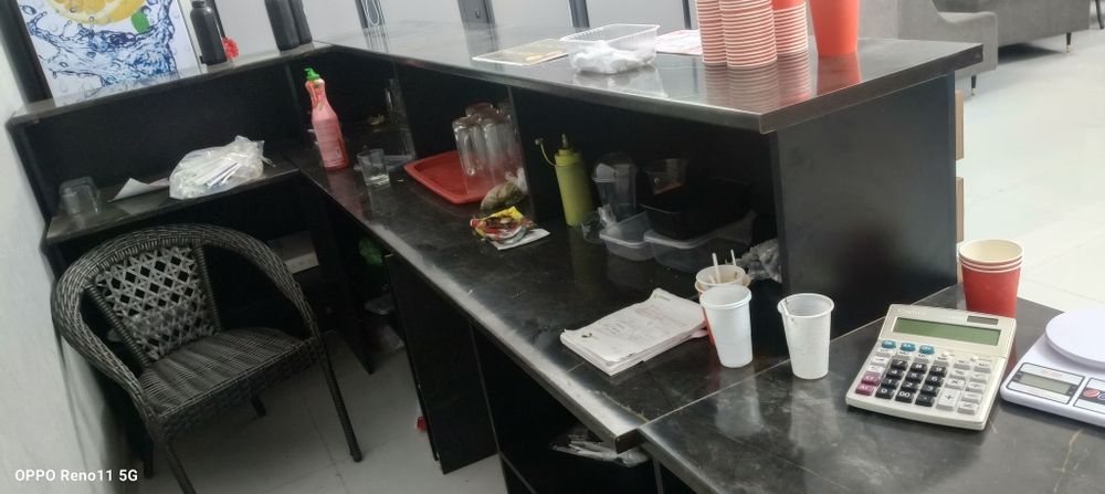 Диван стол новый состояние