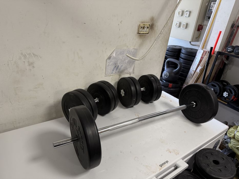 Pachet sala, gantere reglabile+haltera, greutate totala 70 kg.Pret 500