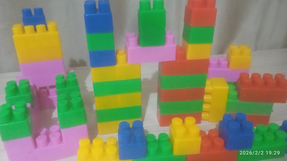 Продам 4 вида конструктора в одни руки