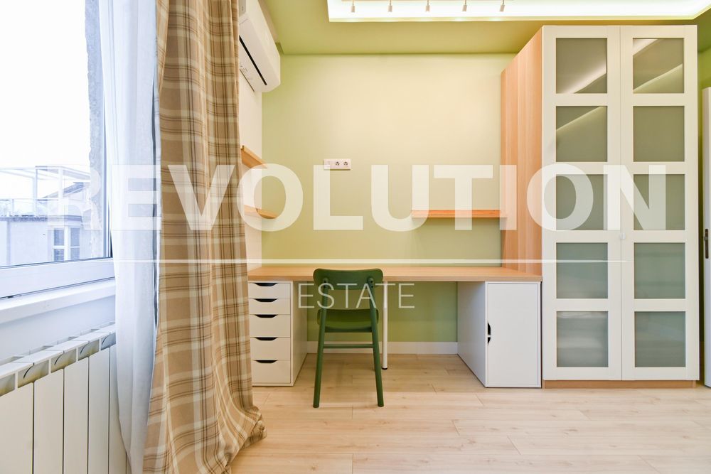 Дава се под наем Тристаен апартамент в София, Център - 90 кв.м за 1300 € - Снимка #6