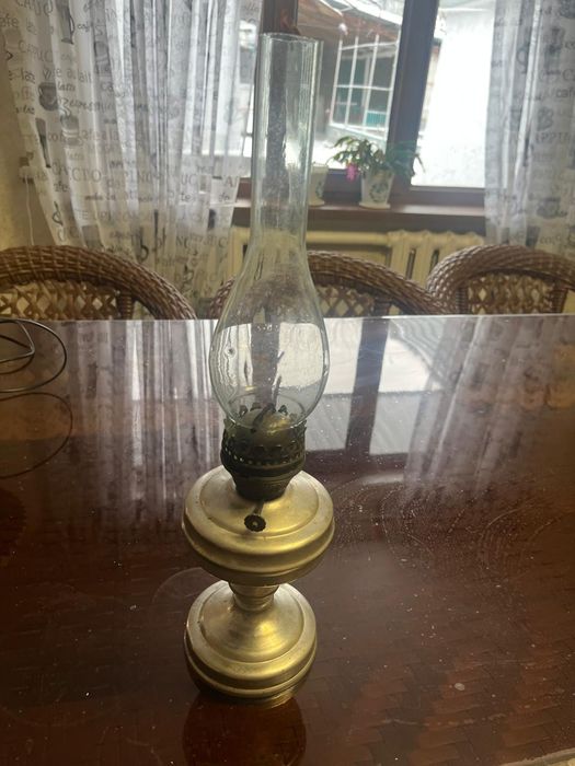 Продаются настольныые светильники