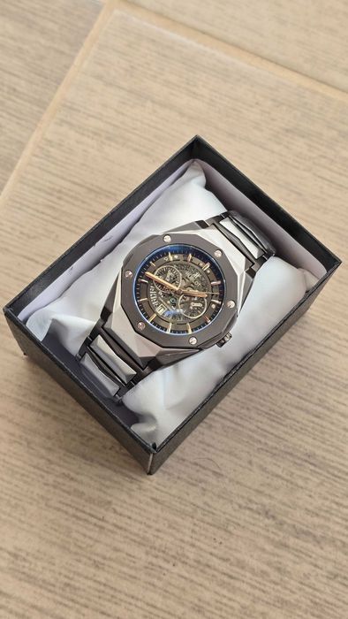 Луксозен часовник Hublot Big Bang King Aerofusion