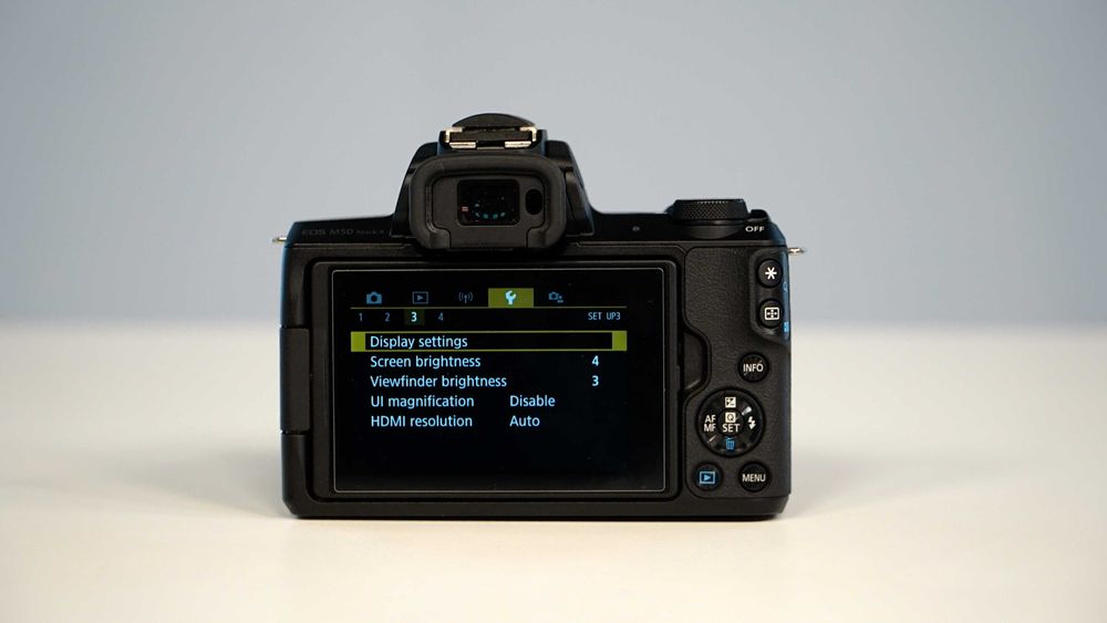 Canon EOS M50 Mark II + Обектив 15-45mm