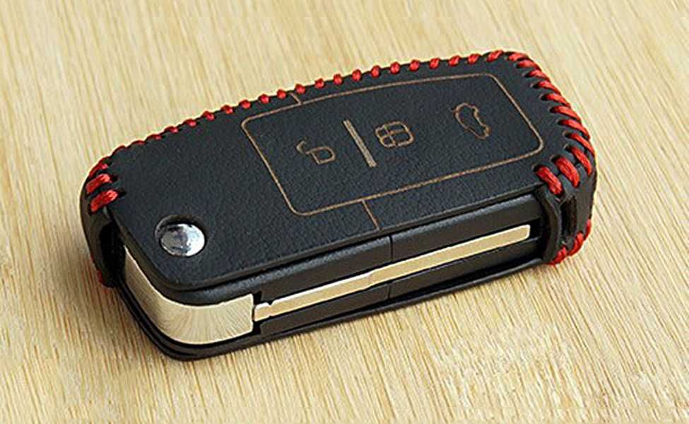 Husa din piele cheie escamotabila - Ford