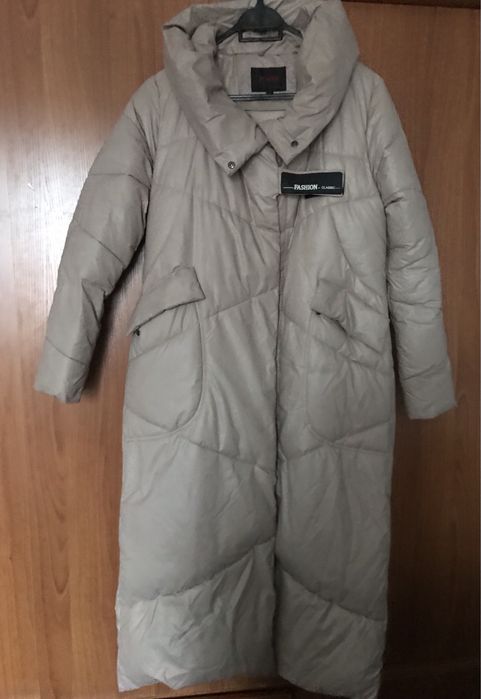 Ayollar kurtkasi 50-52 razmer