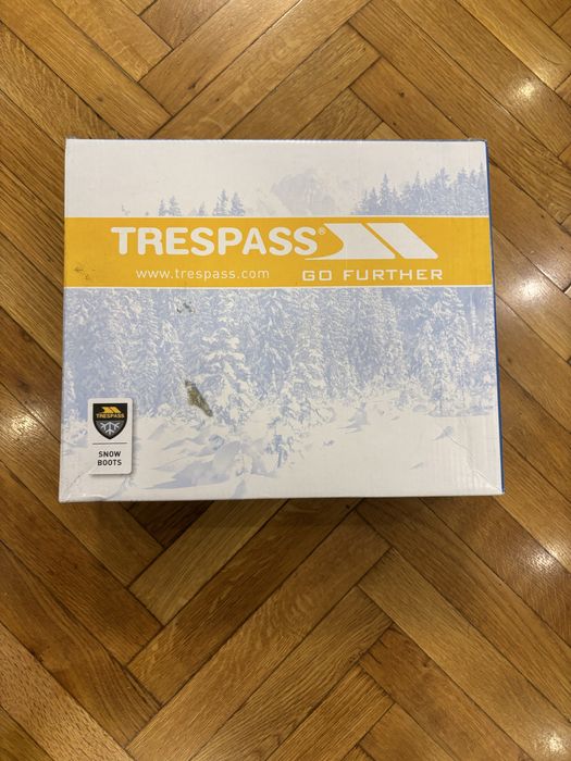 Дамски обувки.