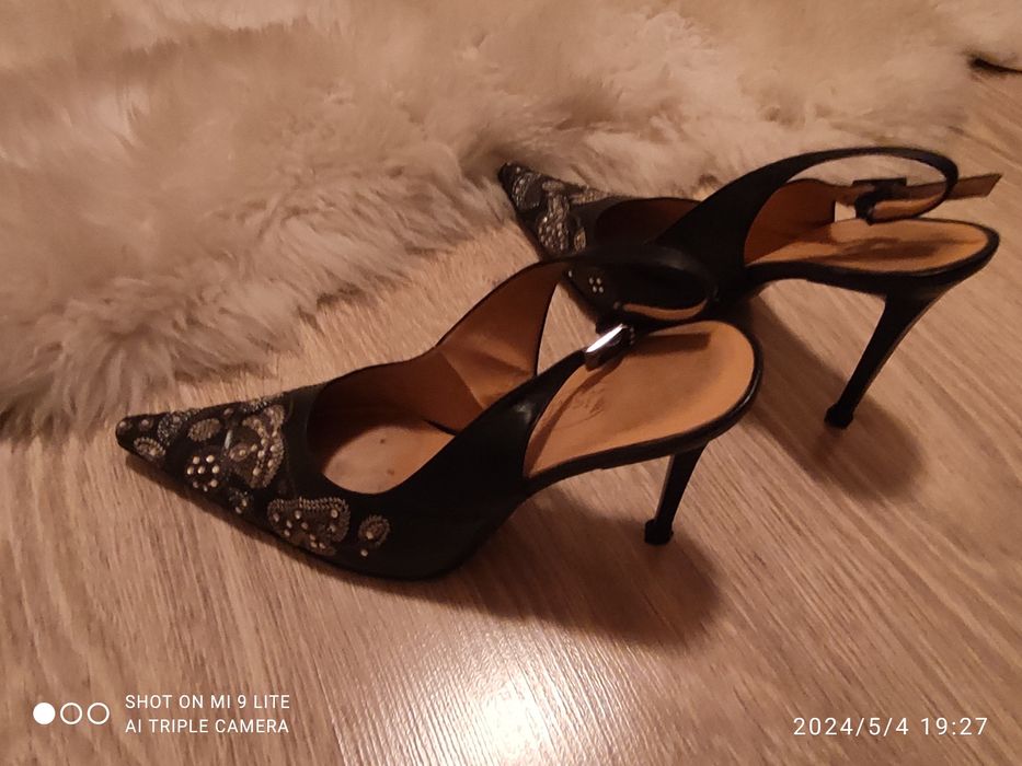 Продам туфли женские