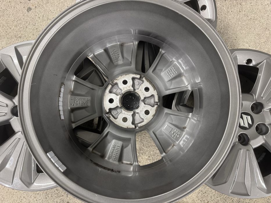 Джанти Suzuki 17 5x114,3 оригинални Сузуки 5х114,3 Vitara 2023 Витара