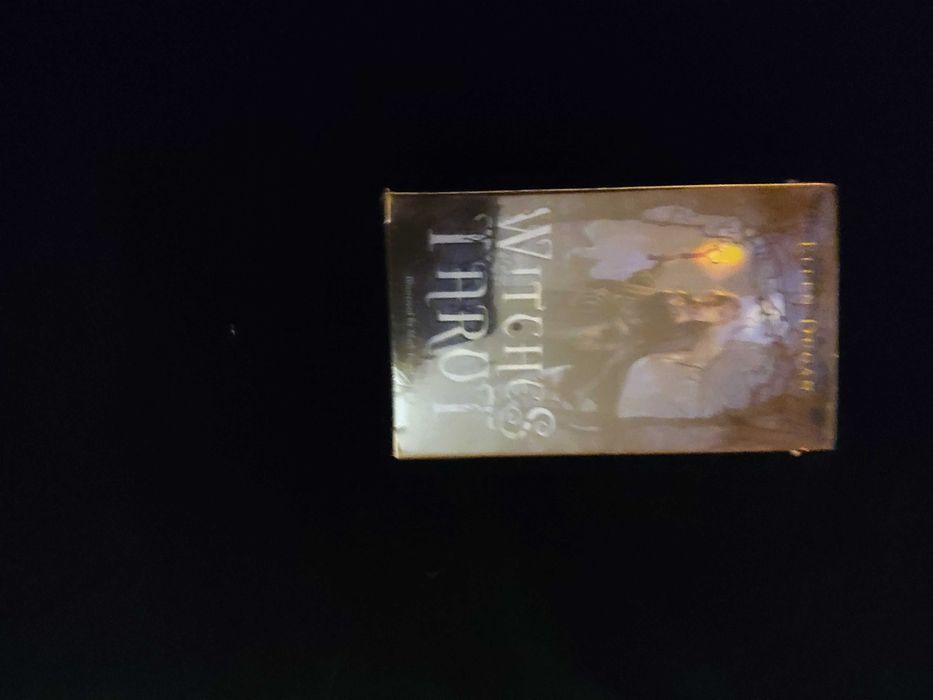 Продаются карты Таро