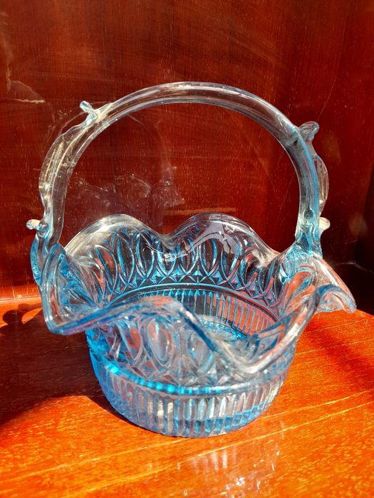 Продам вазочки разные