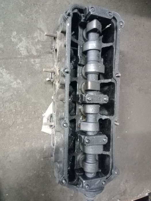 Volkswagen Audi 1 ,8 .