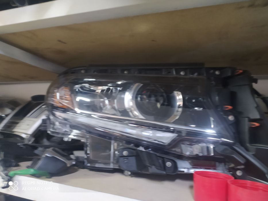 Фара Toyota Land Cruiser Prado
