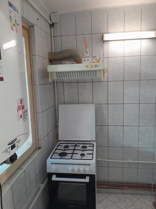 Vând apartament cu doua camere