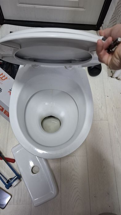Продаётся Унитаз б/у