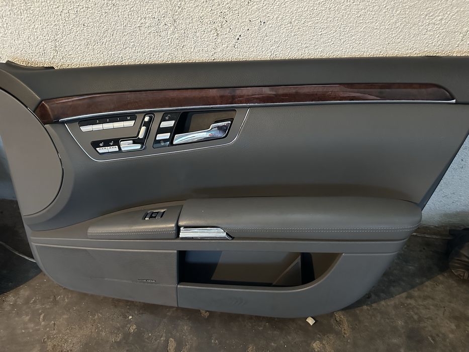 Кори на вратите Mercedes S class W221