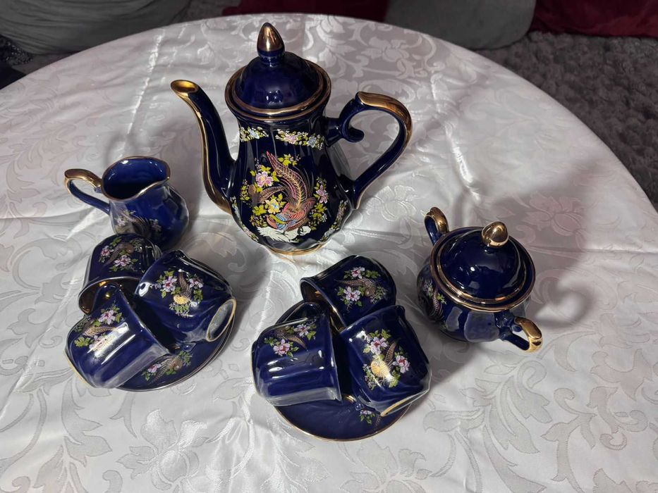 Сервиз ,бокалы ,