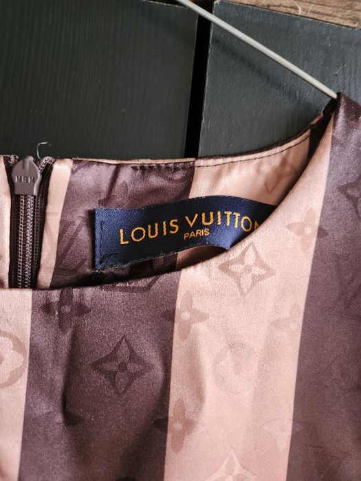 Сатенена рокля LV