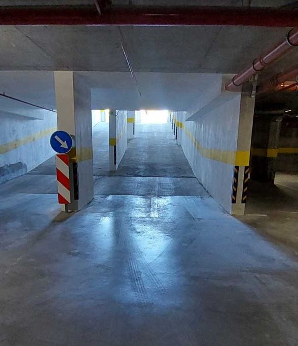 Собственик отдава под наем паркомясто Пловдив, Тракия