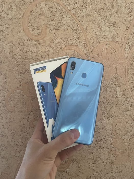 Samsung A30 blue