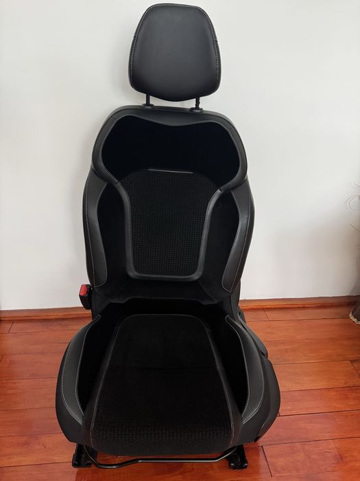 Scaun piele stanga sofer Renault Megane 4 2016-2025