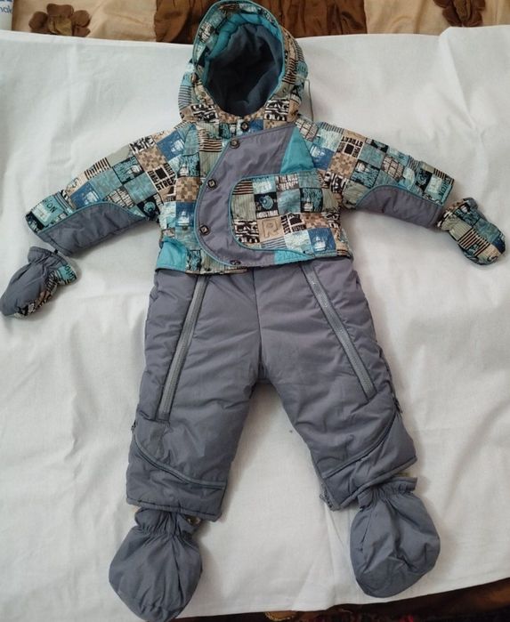 Продам детский комбинезон