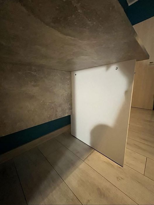 Офис бюро цвят графит