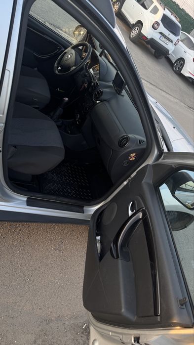 Vanzare Dacia Duster