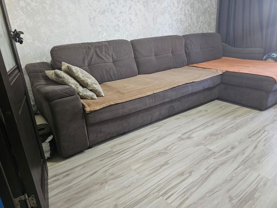 Продам угловой диван