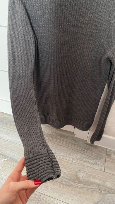 Кофты теплые, в хорошем состоянии!