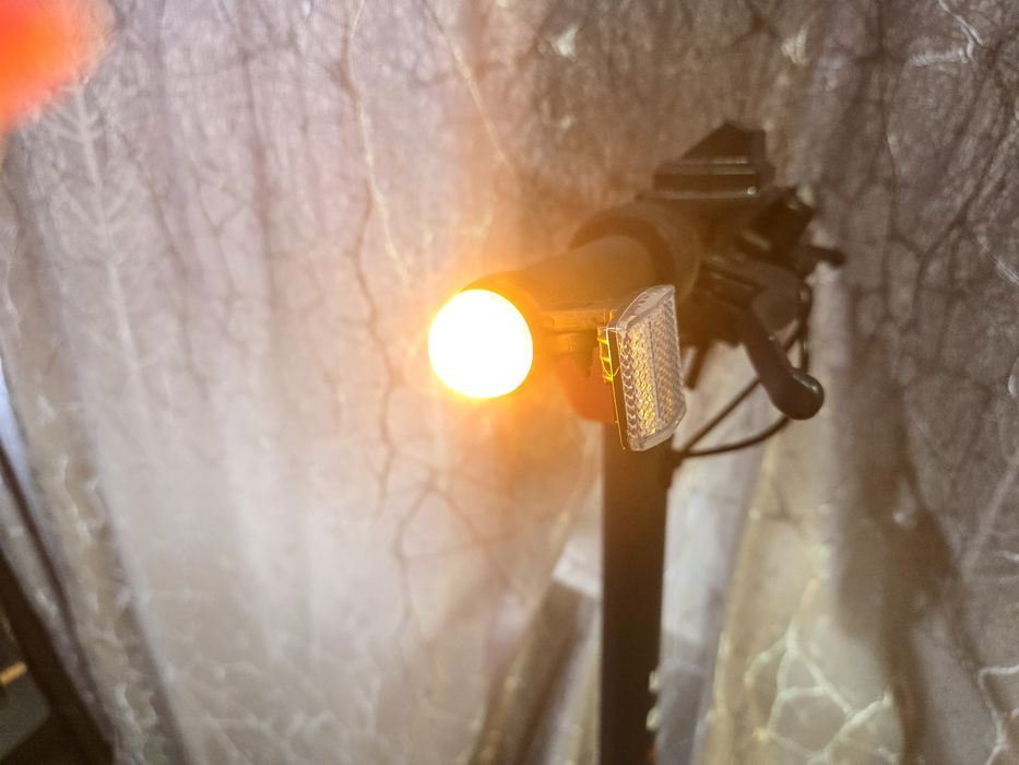 Продам электросамокат Tribe Maya