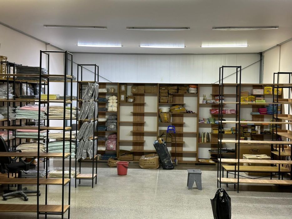 Стеллаж в офис, магазин, в дом