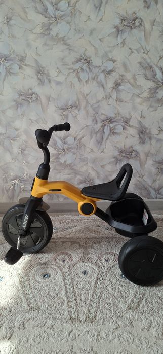 Трехколесный велосипед