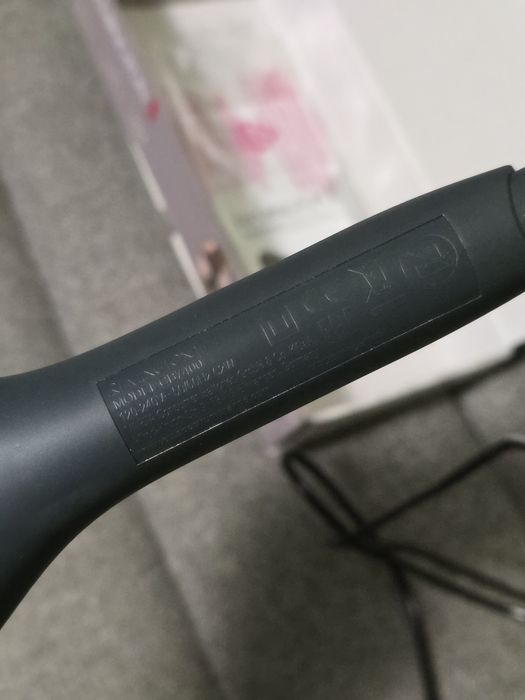 Perie de indreptat parul Remington CB7400