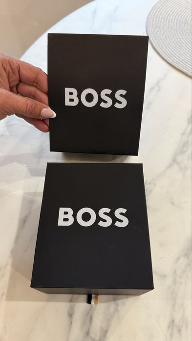 Часавник BOSS чисто нов