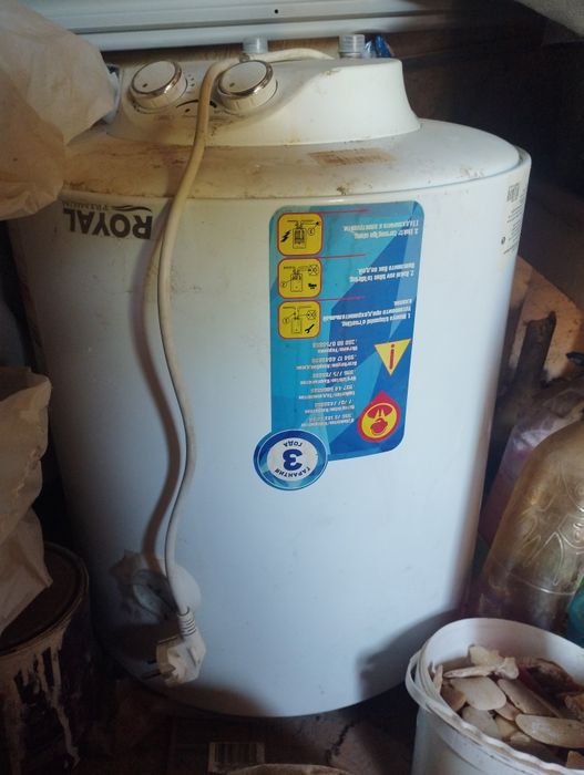 Ariston satiladi 50 Litrlik
Arston 50L (Ra