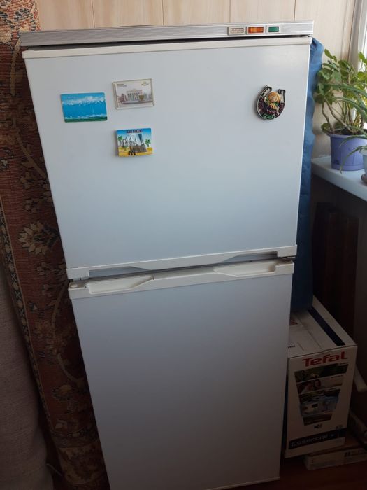 Холодильник "Бирюса"