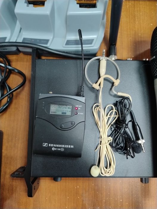 Продам микрофоны sennheiser EM 2050