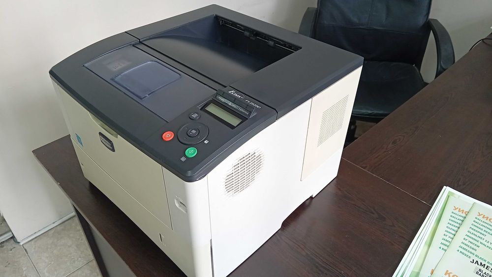 Отличен! Лазерен принтер Kyocera FS 2020D с дуплекс и мрежа