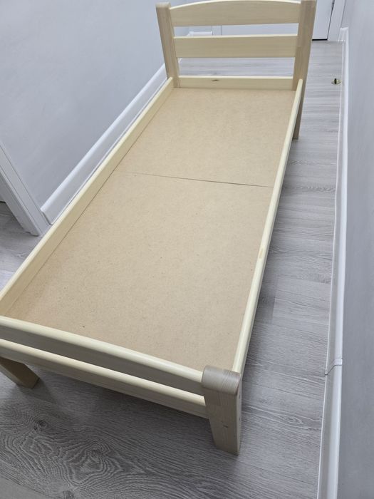 Детская деревянная кровать