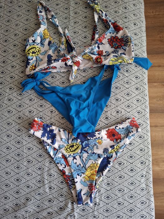 Бански и плажна рокля