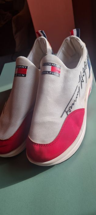 Tommy Hilfiger спортни обувки,  сникърси