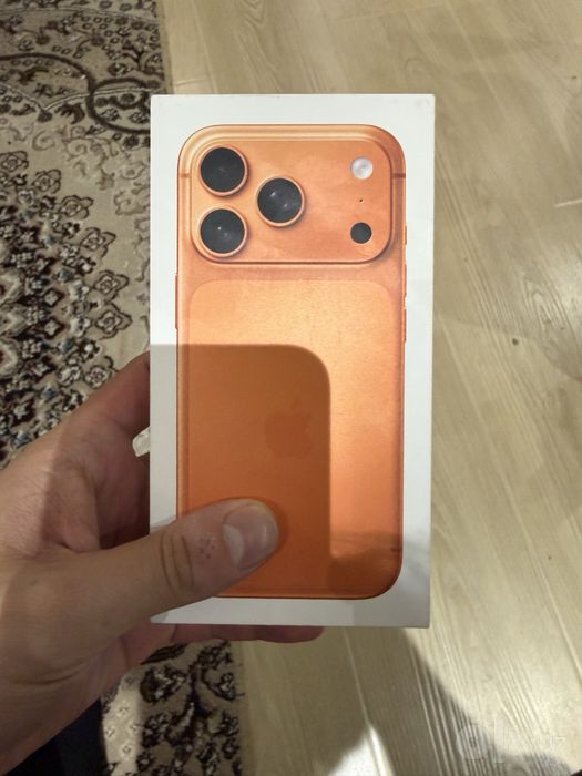 Iphone 17 pro orange