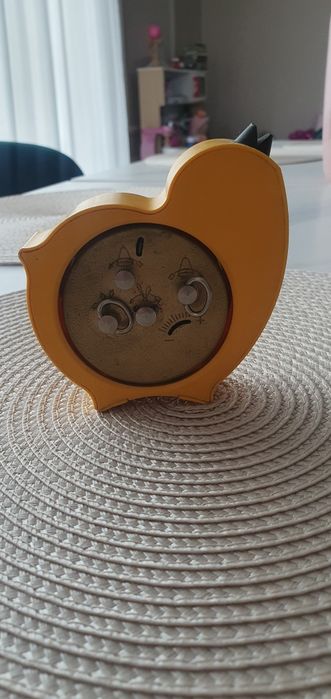Vând ceas de masă mecanic Slava Pui fabricat URSS