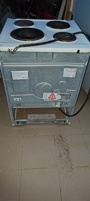 Продается электрическая плита Bosch