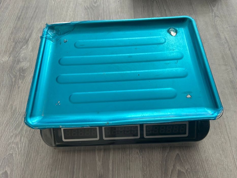 Весы торговые электронные