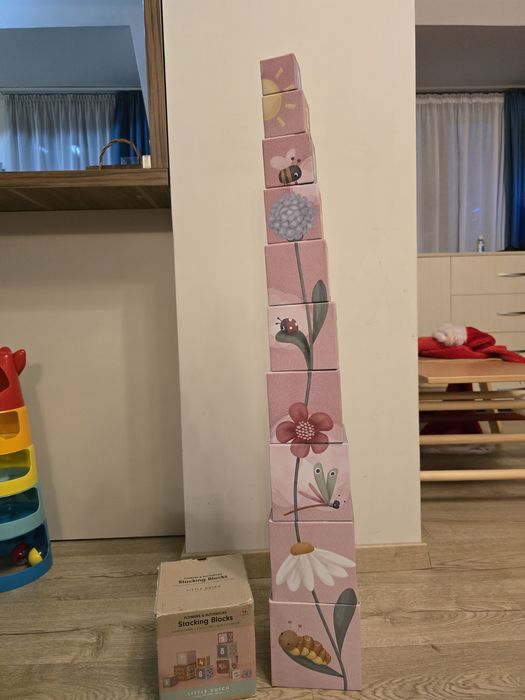 Жирафче Софи кула, дървена играчка с цифри, кубчета little dutch