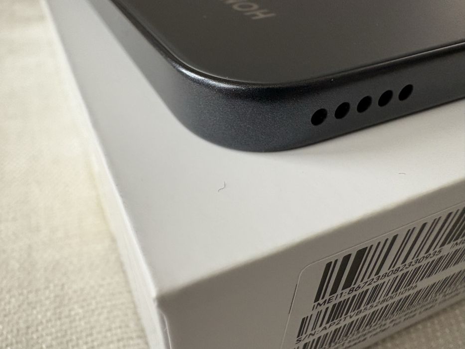 Honor 400 Rom:512GB Ram:8GB